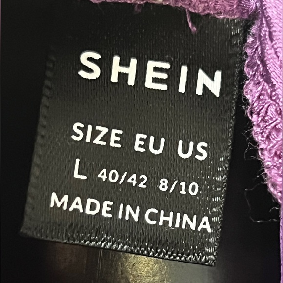 SHEIN pleated Satin Surplice Sleeveless tank Size L NWOT - Picture 8 of 9